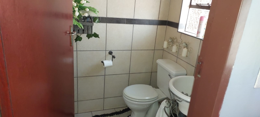 4 Bedroom Property for Sale in Vaal Power A H Free State